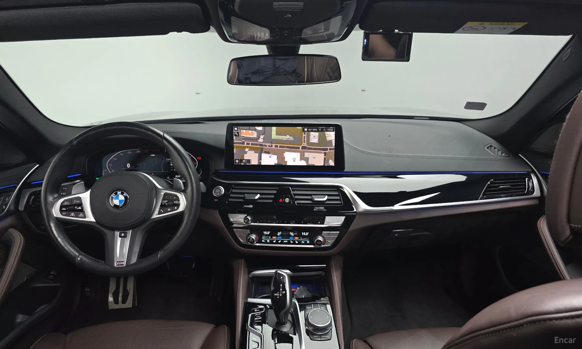 BMW 5 Series (G30) превью 4