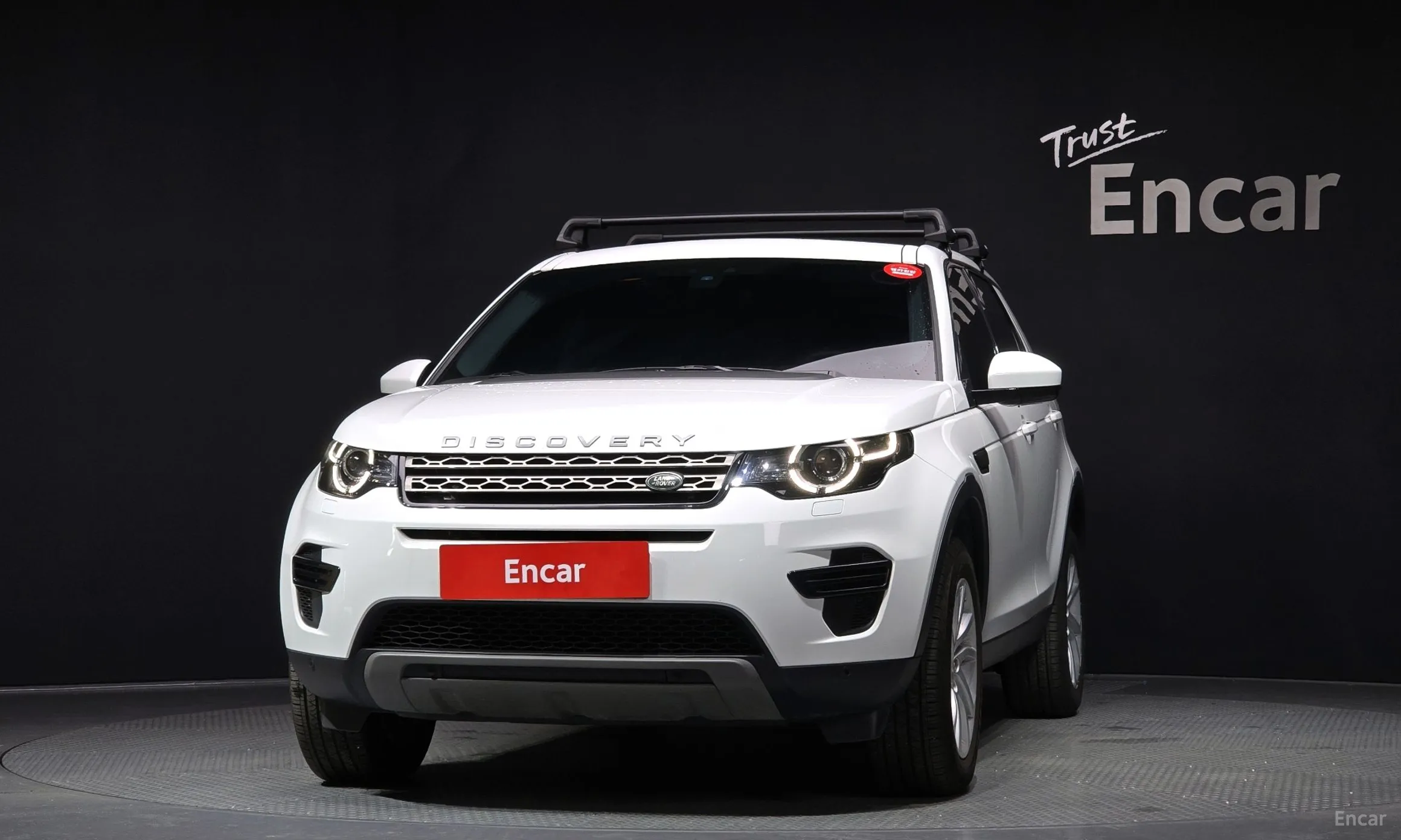 Land Rover Discovery Sports превью 2