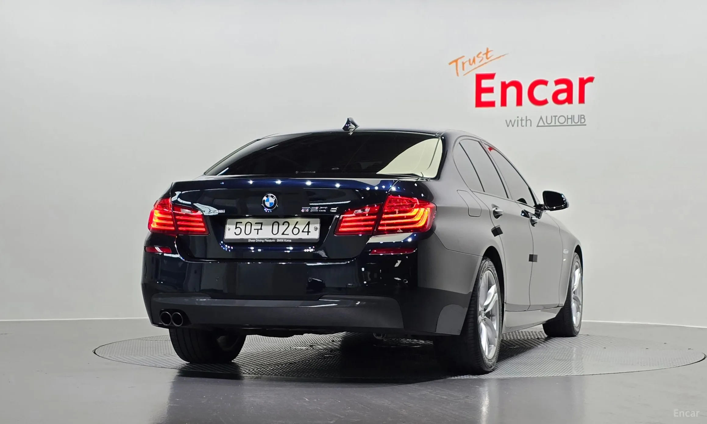 BMW 5 Series (F10) превью 3