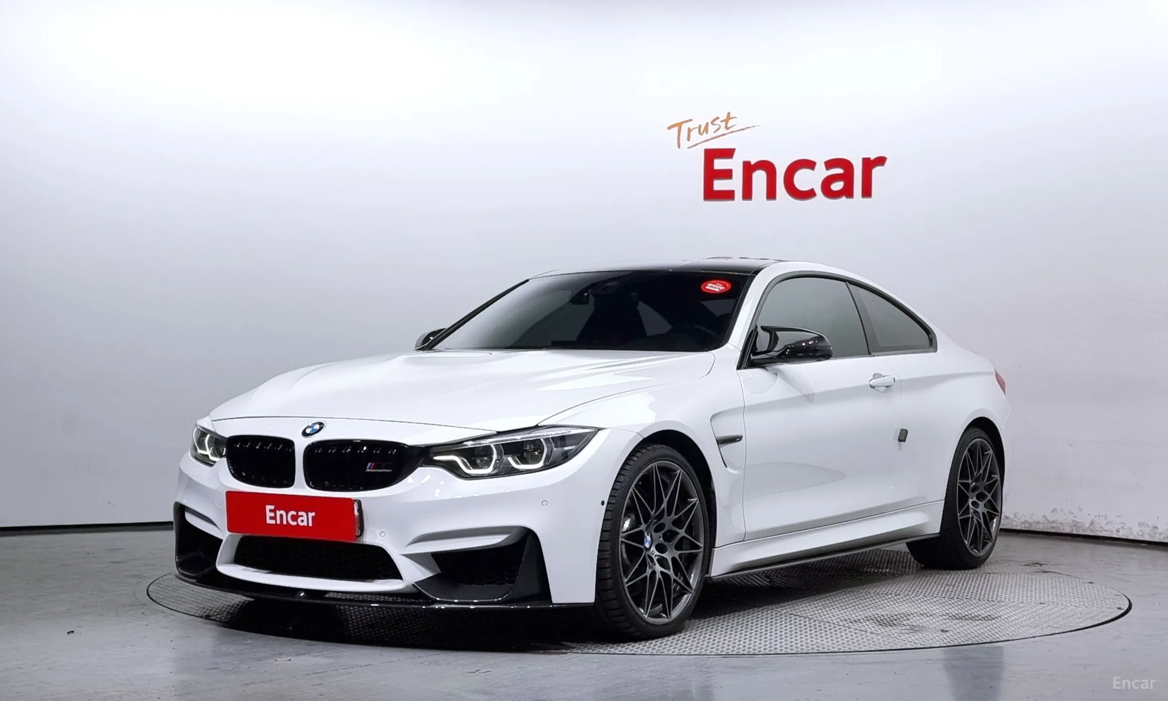 BMW M4 (F82)