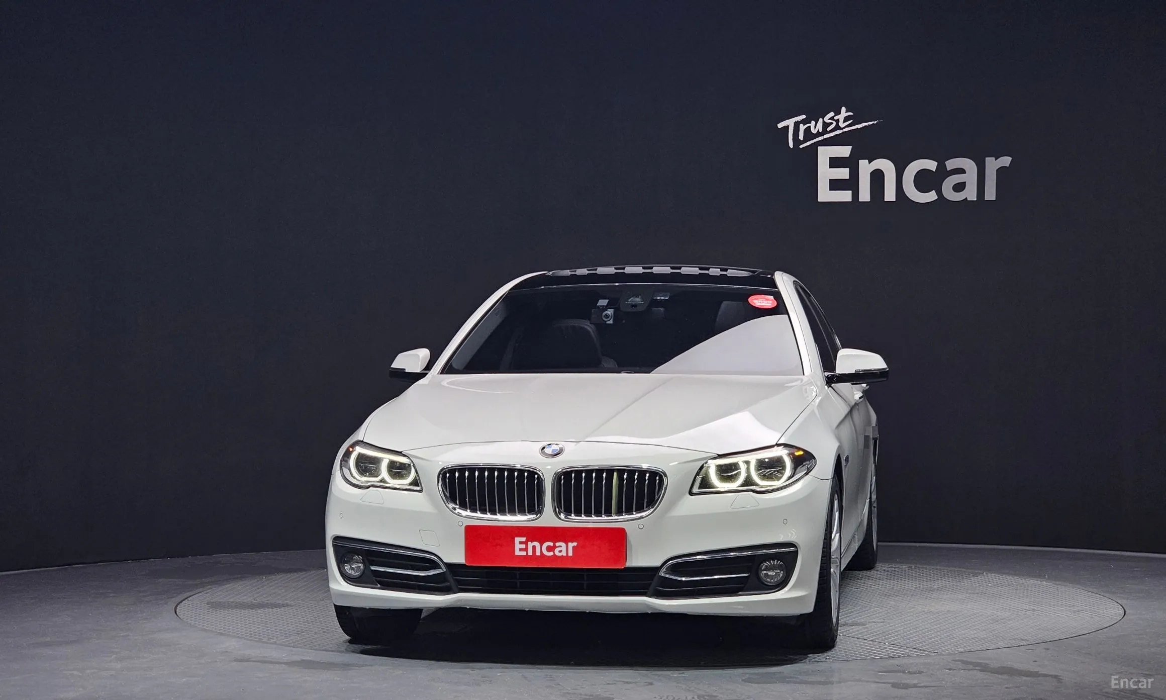 BMW 5 Series (F10) превью 2