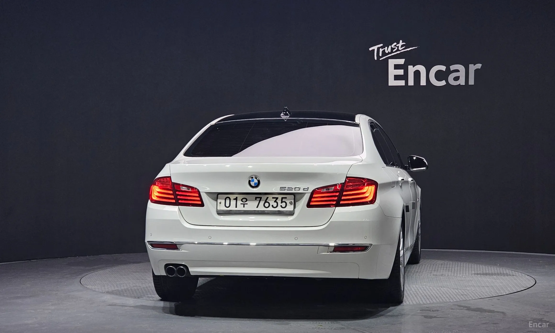 BMW 5 Series (F10) превью 3