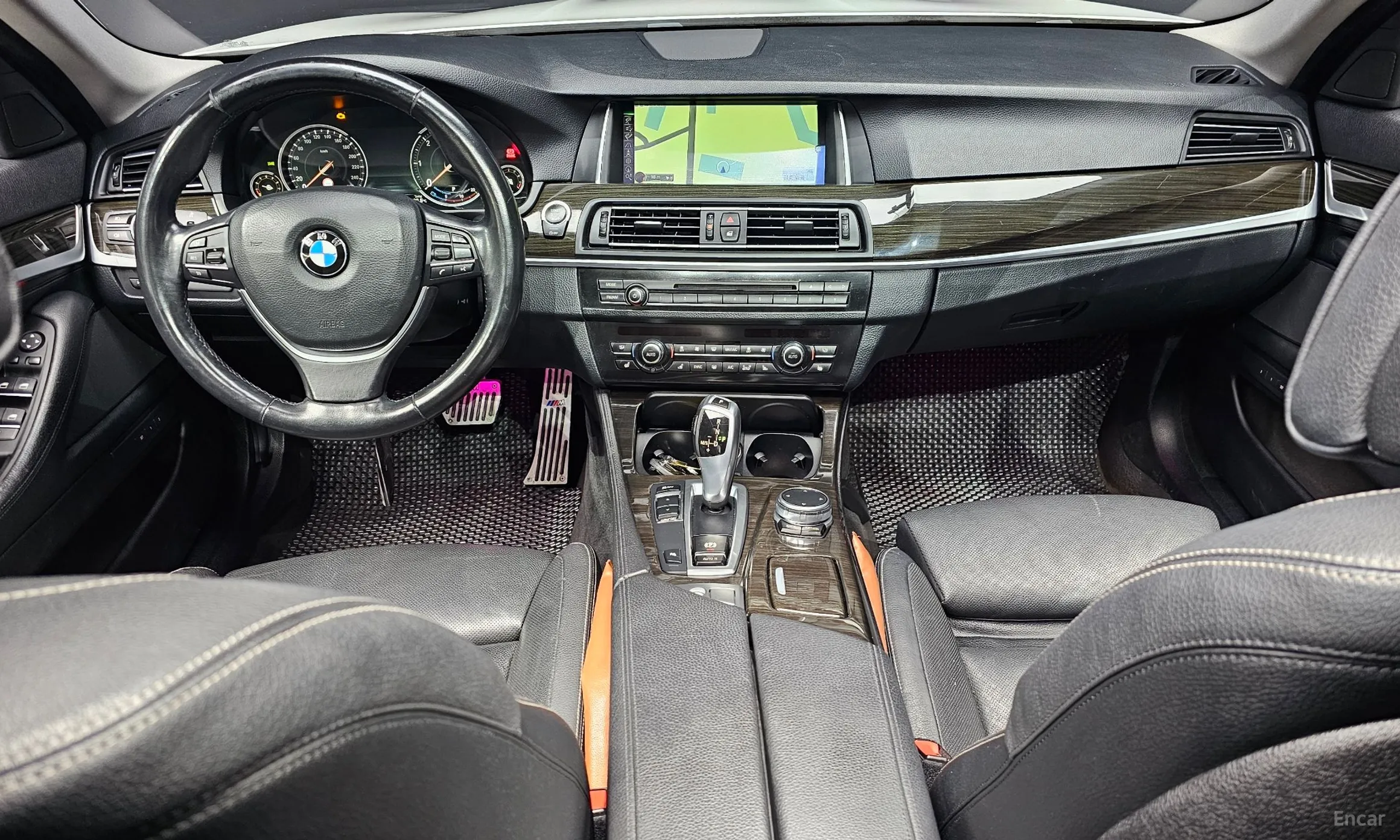 BMW 5 Series (F10) превью 4