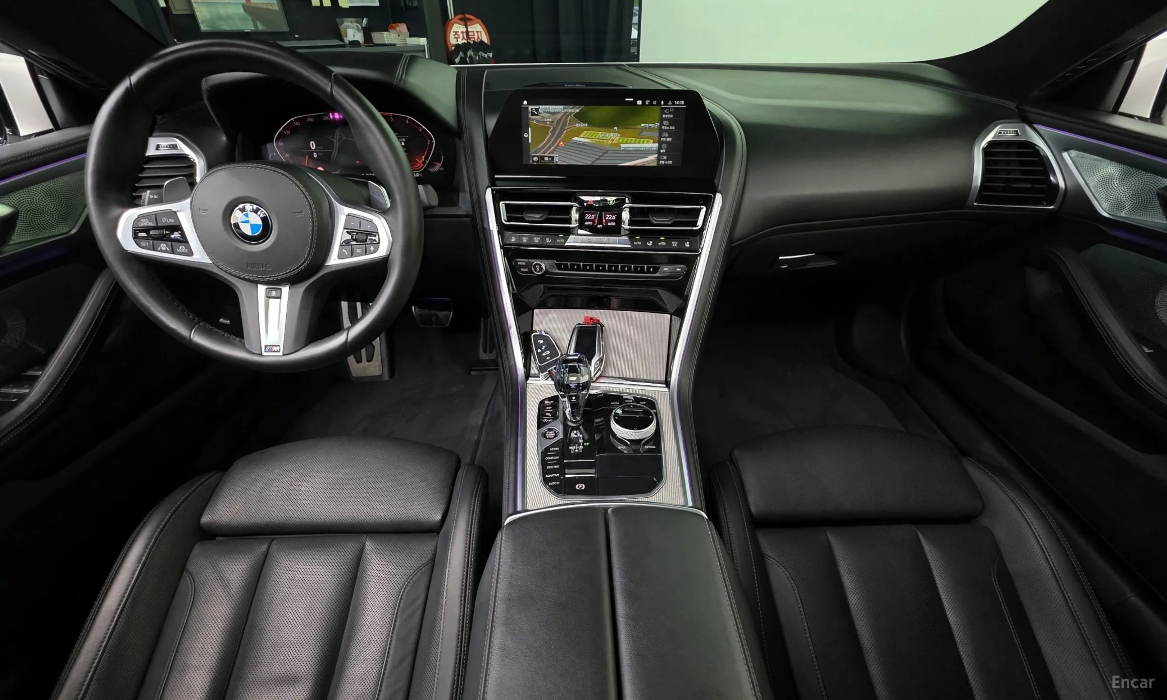 BMW 8-series (G15) превью 4