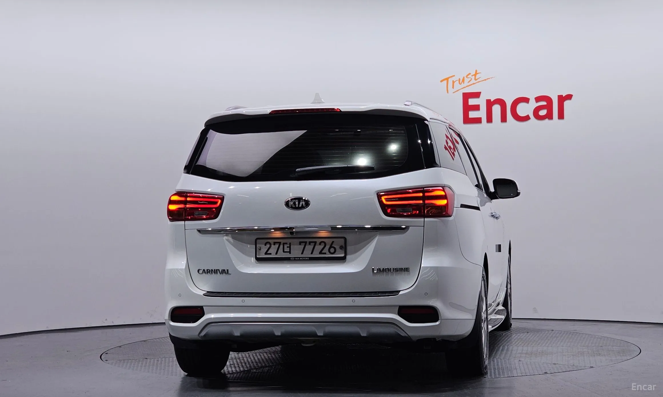 Kia Carnival превью 3