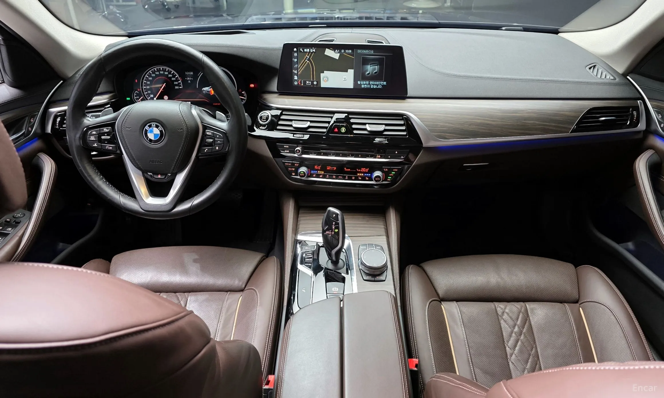 BMW 5 Series (G30) превью 4