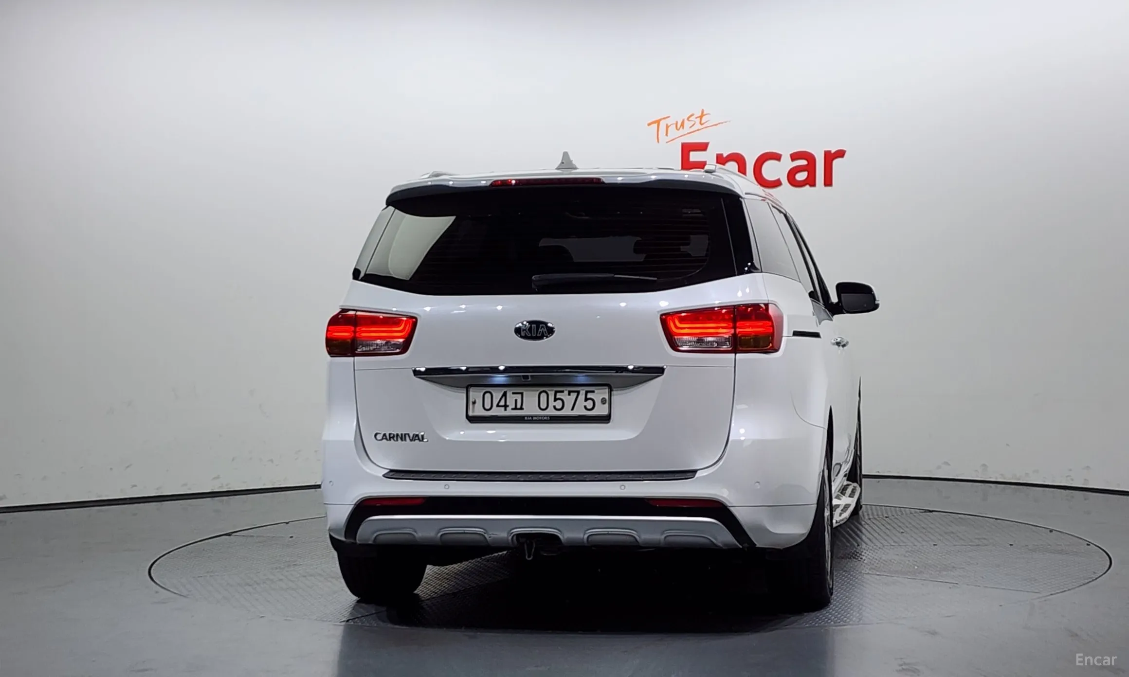 Kia Carnival превью 3