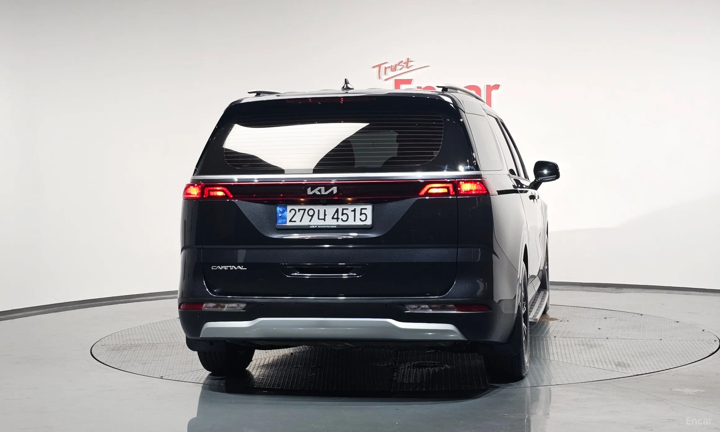 Kia Carnival Gen 4 превью 3