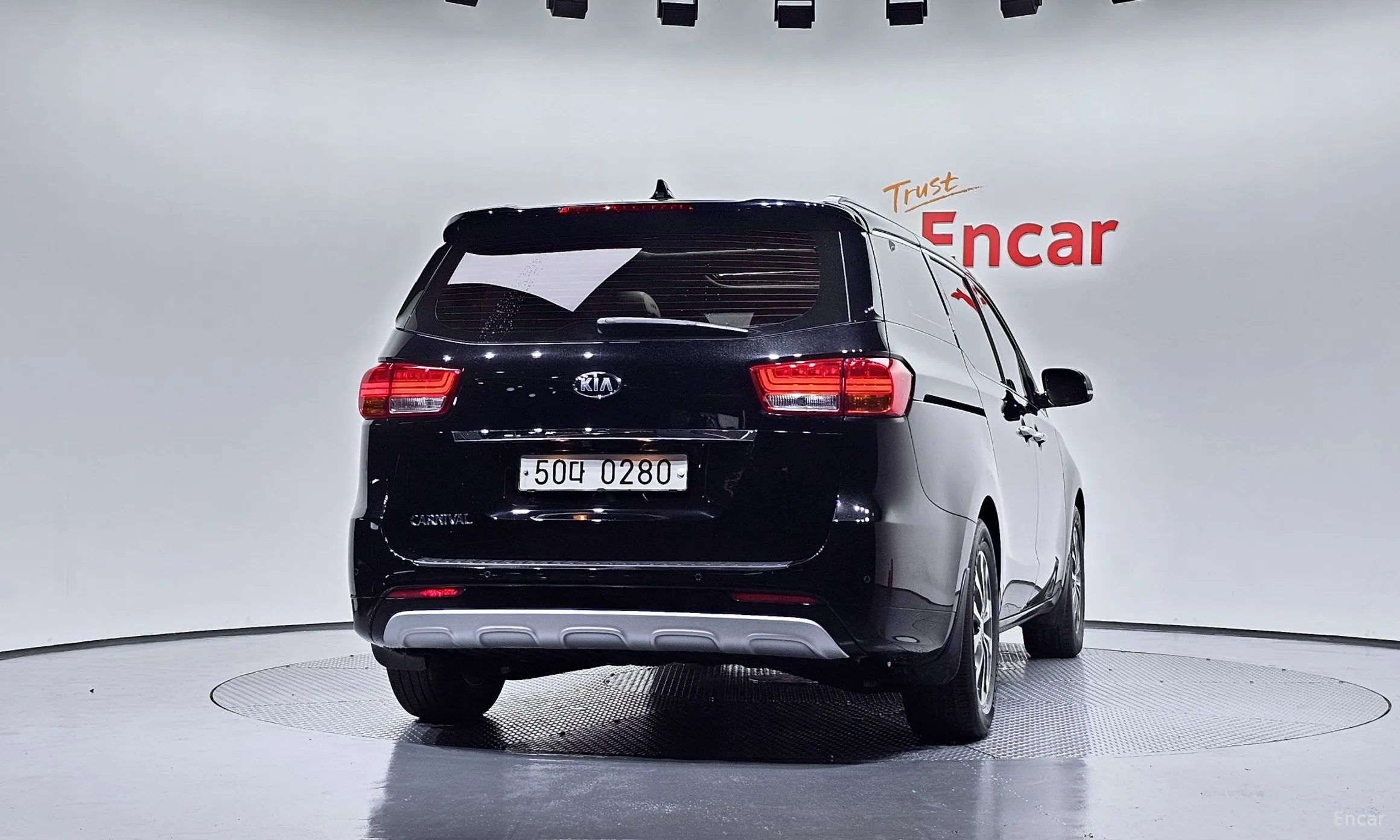 Kia Carnival превью 3