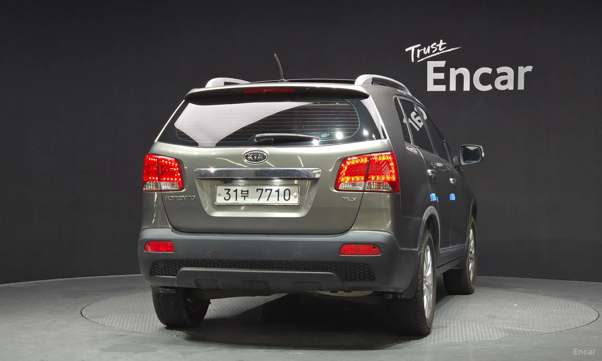 Kia Sorrento R превью 3