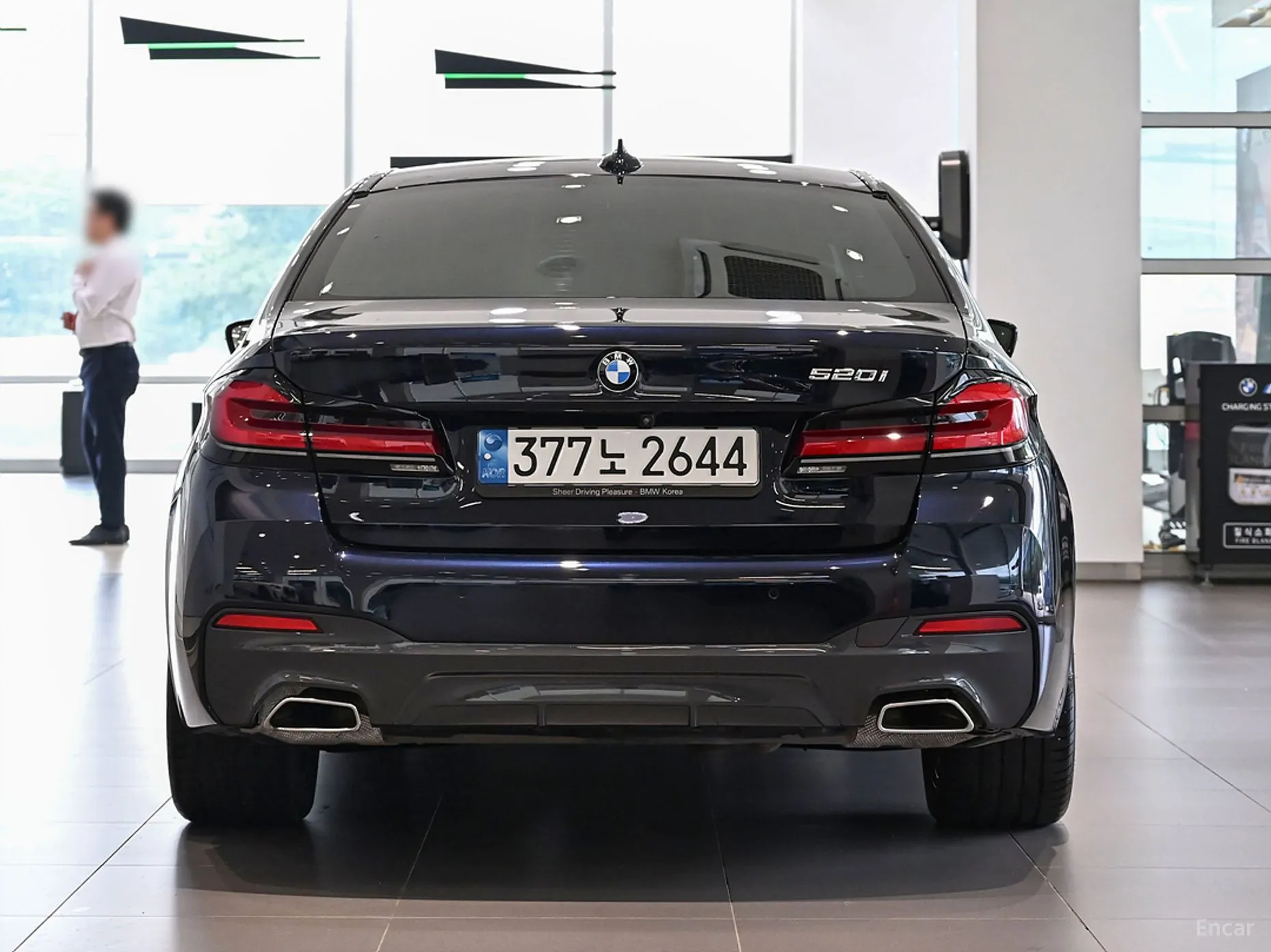 BMW 5 Series (G30) превью 2