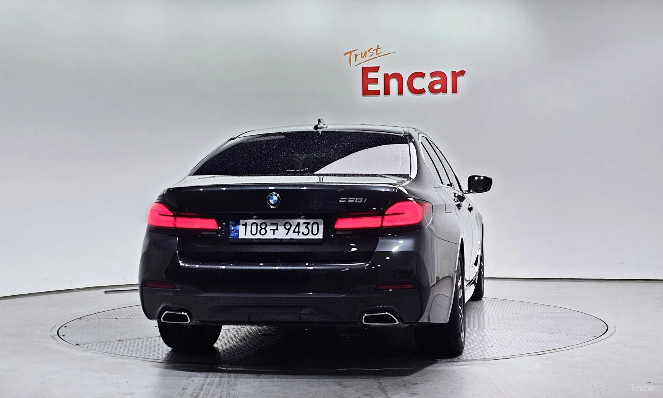 BMW 5 Series (G30) превью 3