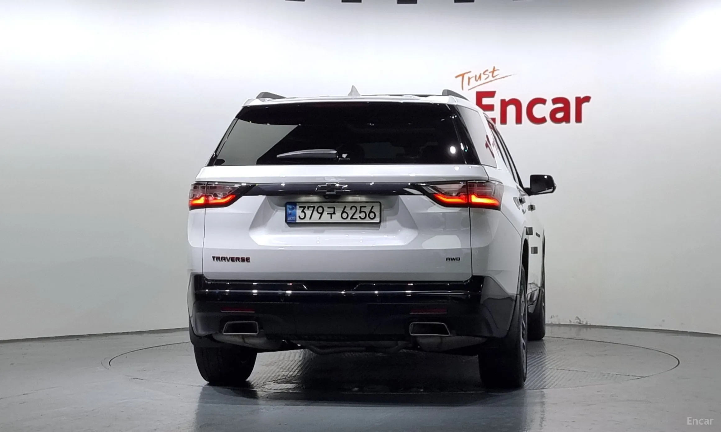 Chevrolet (GM Daewoo) Traverse превью 3