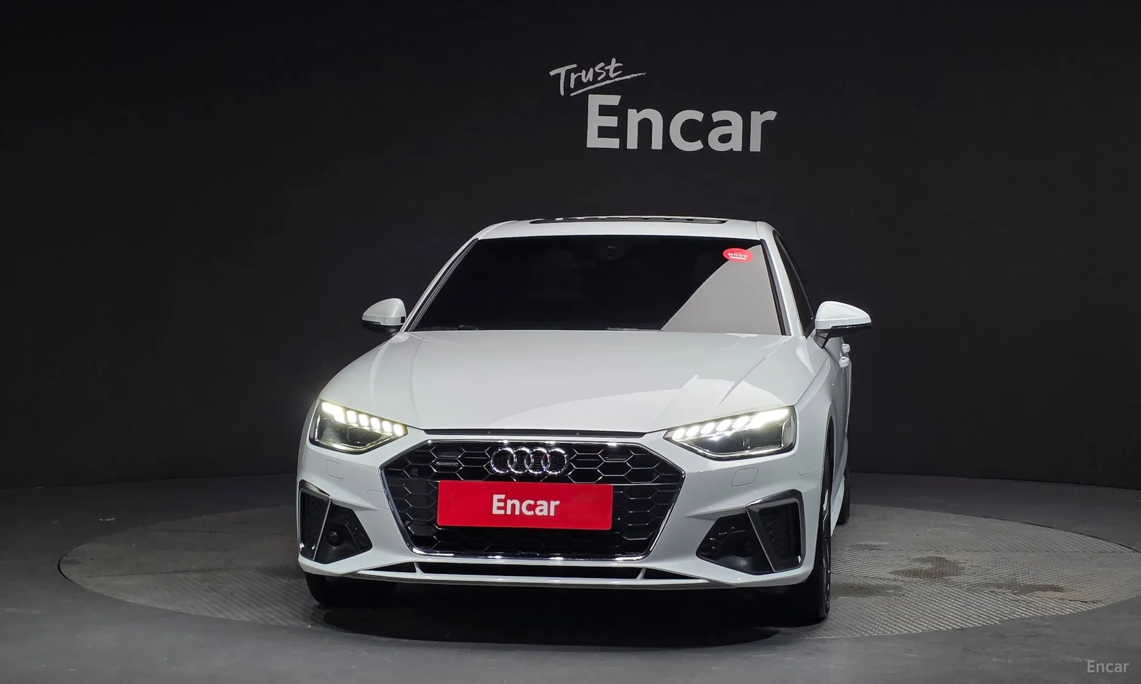 Audi A4 (B9) превью 2