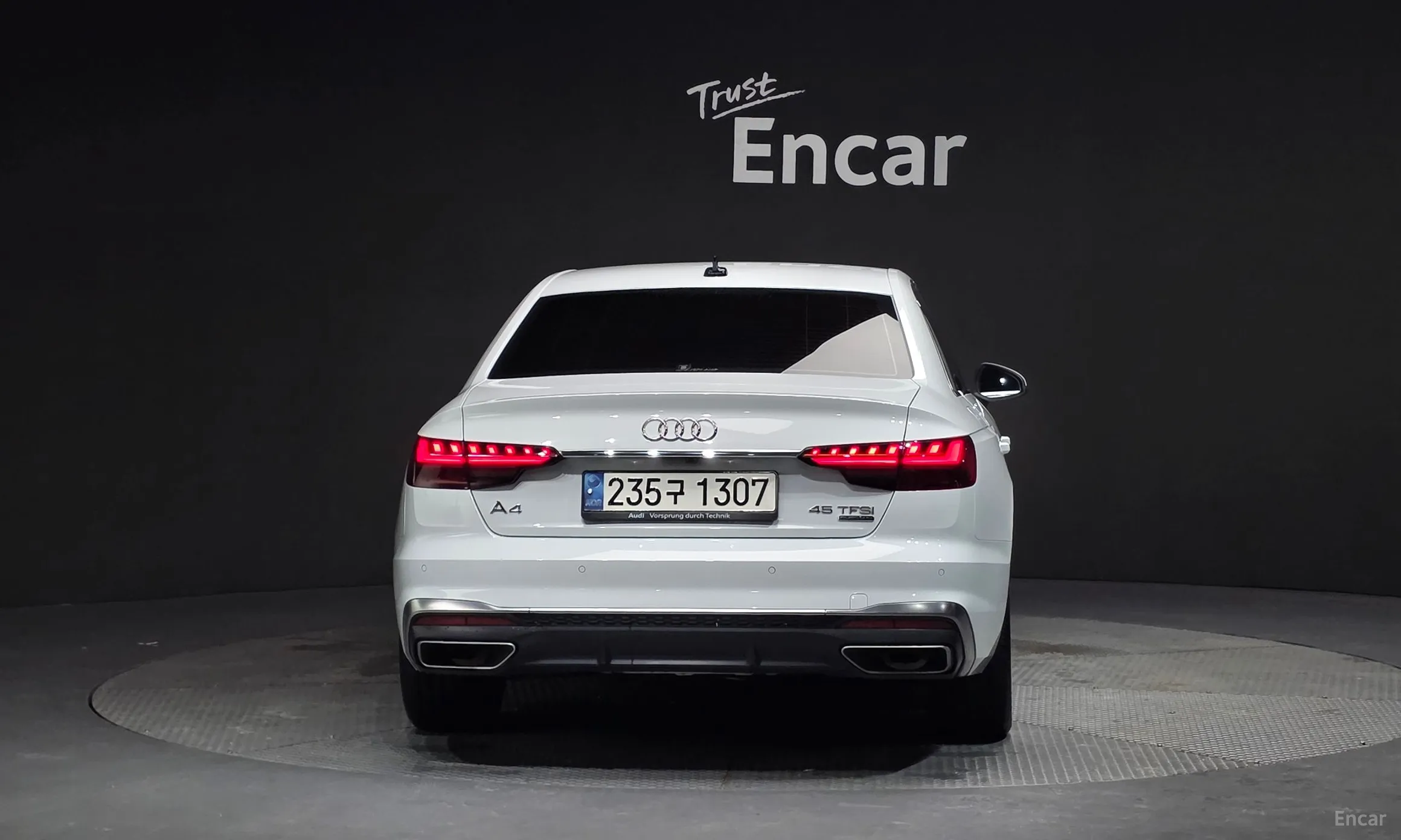 Audi A4 (B9) превью 3