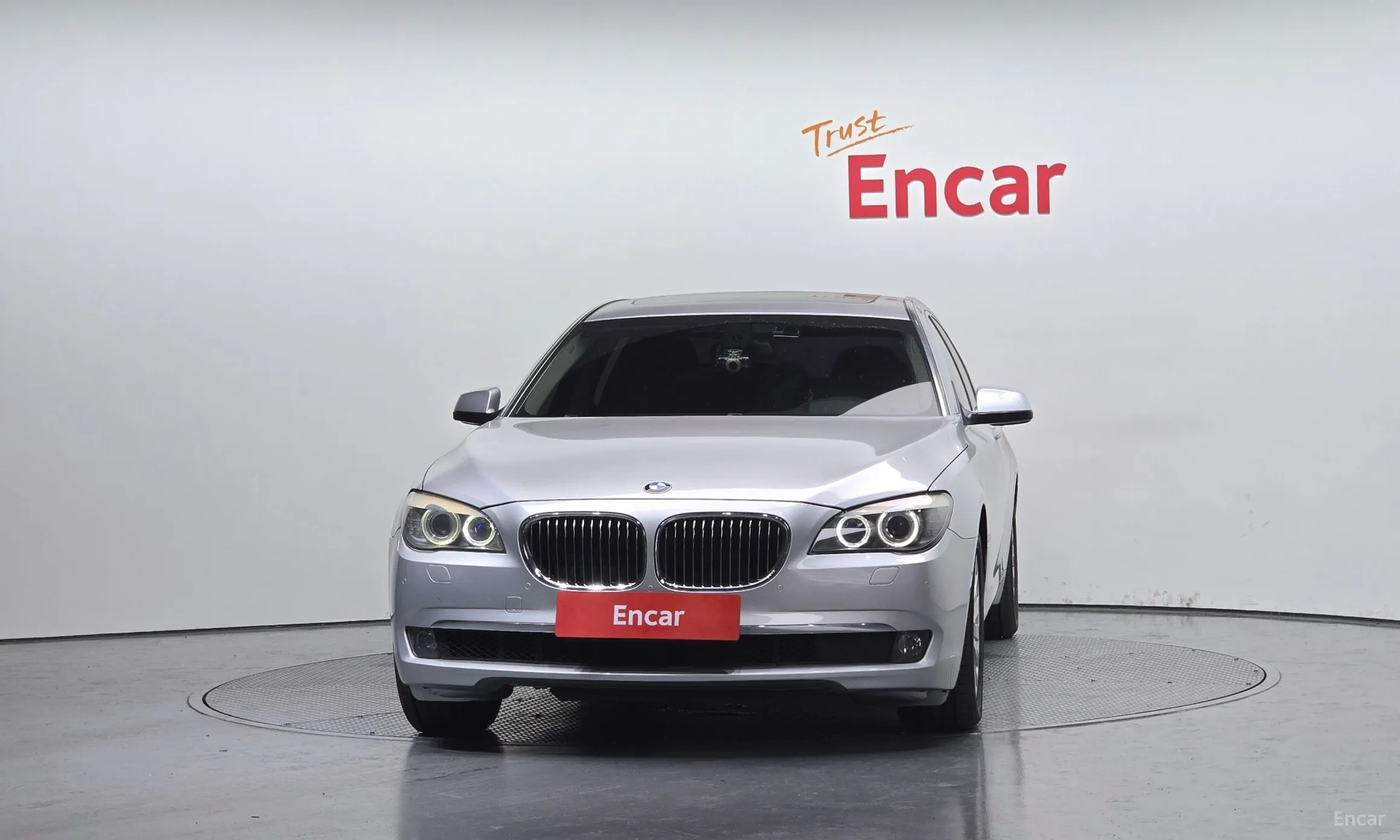 BMW 7 Series (F01) превью 2