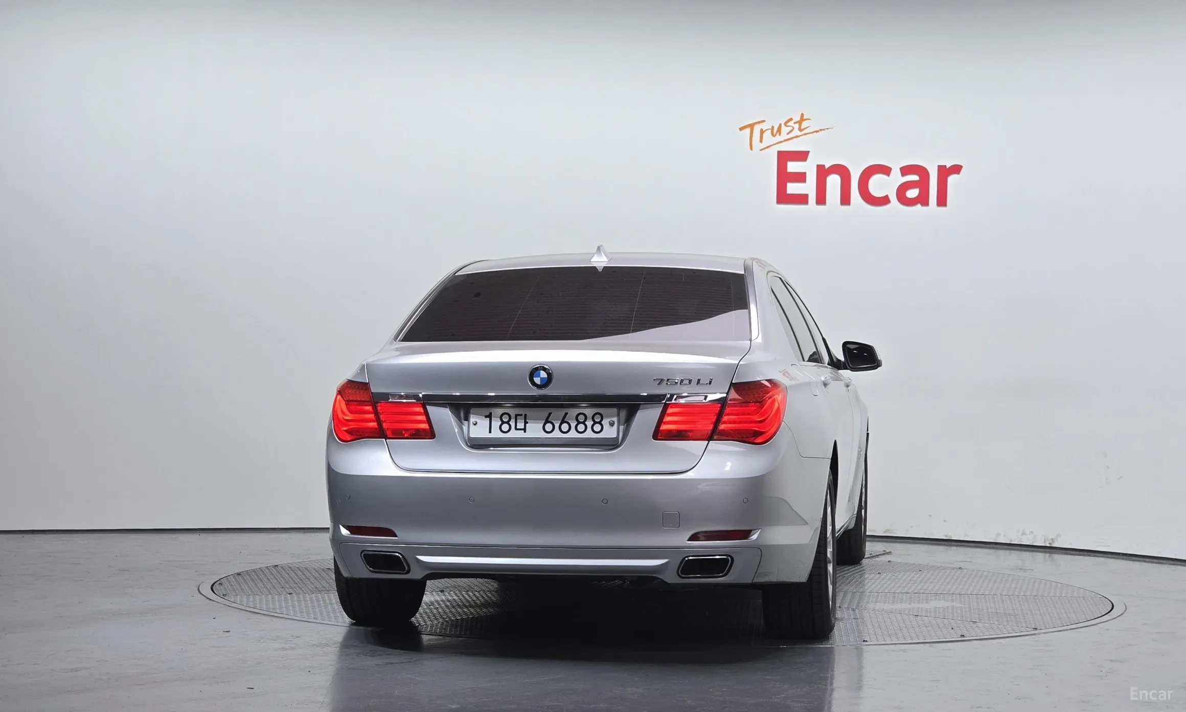 BMW 7 Series (F01) превью 3