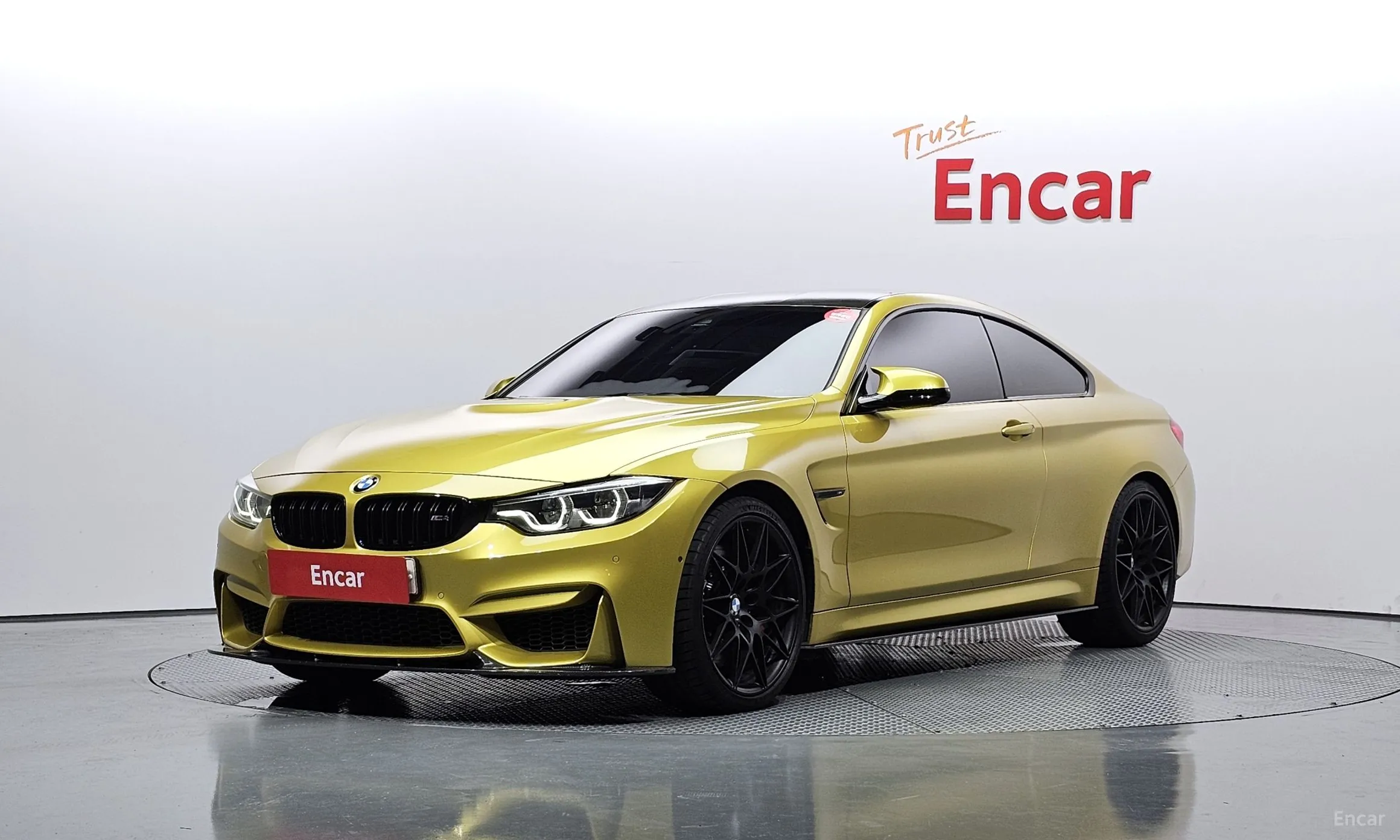 BMW M4 (F82)
