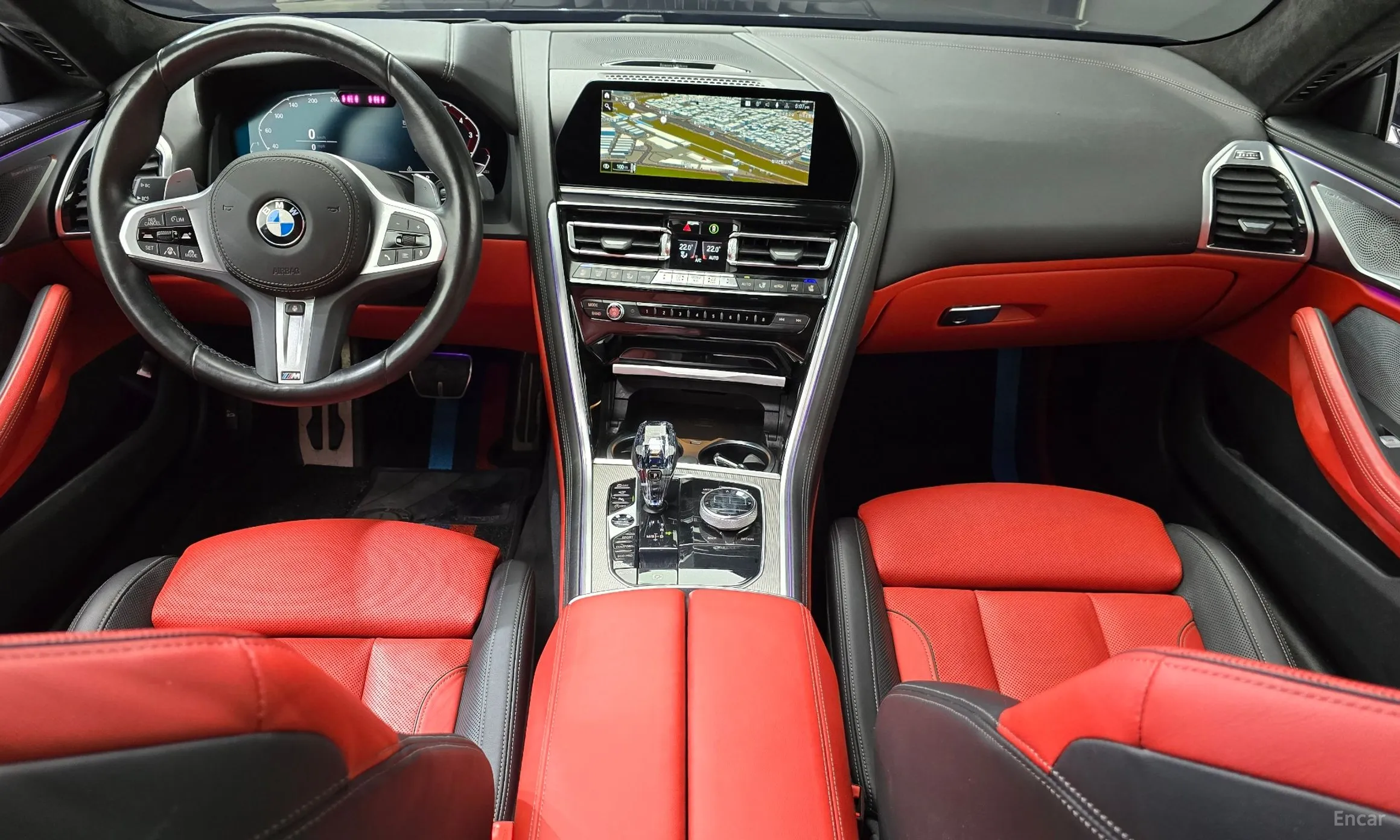BMW 8-series (G15) превью 4
