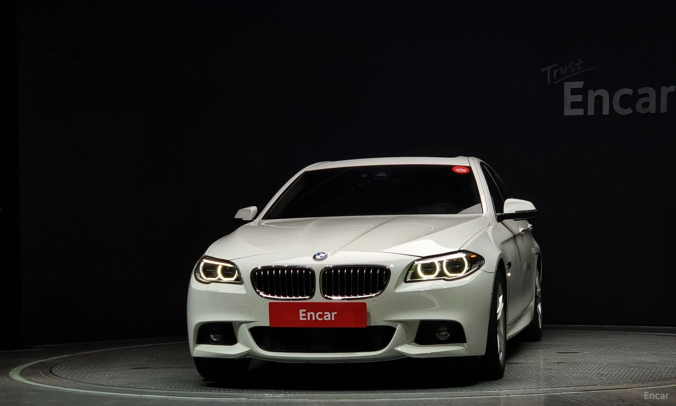 BMW 5 Series (F10) превью 2
