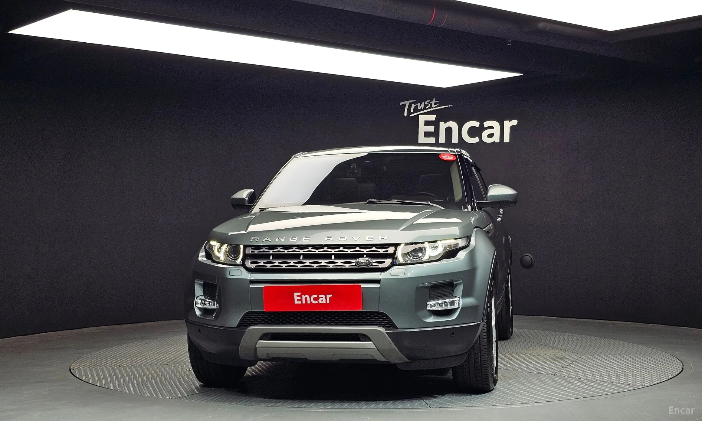 Land Rover Range Rover Evoque превью 2