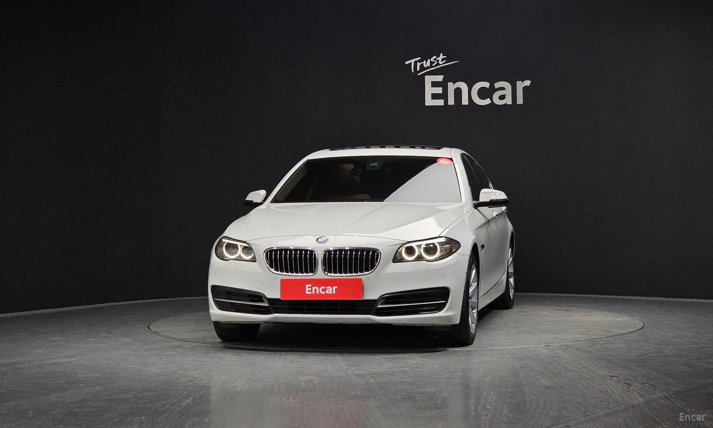 BMW 5 Series (F10) превью 2