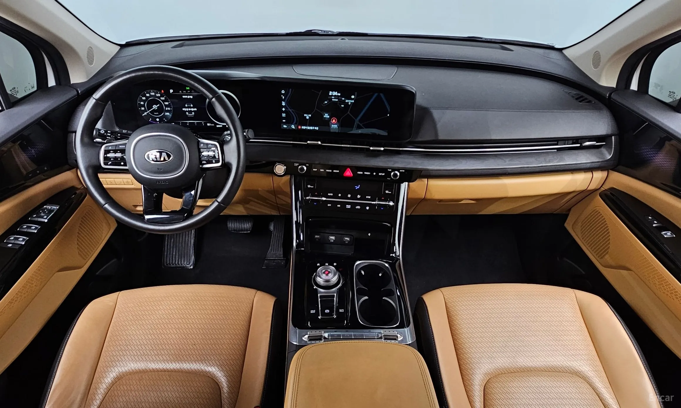 Kia Carnival Gen 4 превью 4