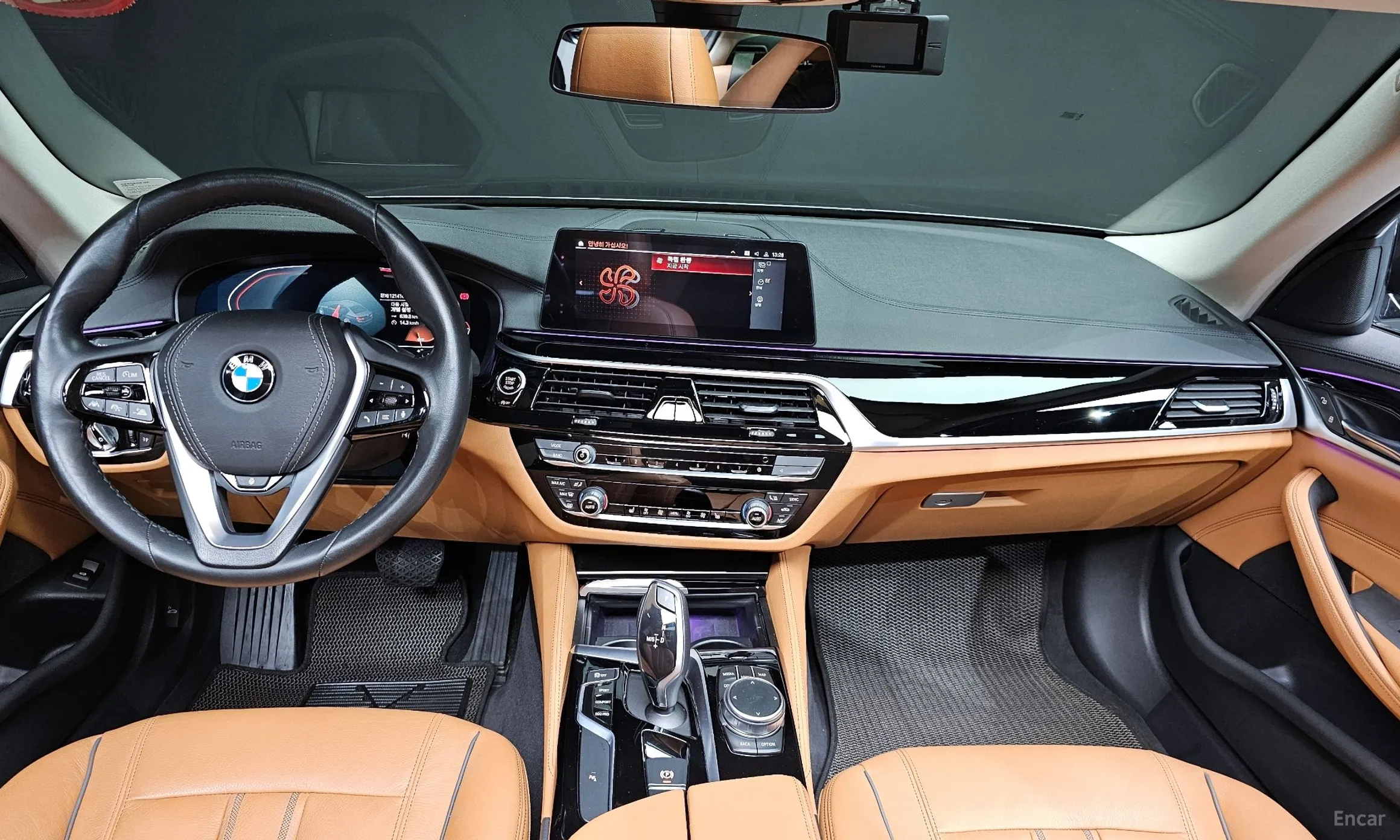 BMW 5 Series (G30) превью 4