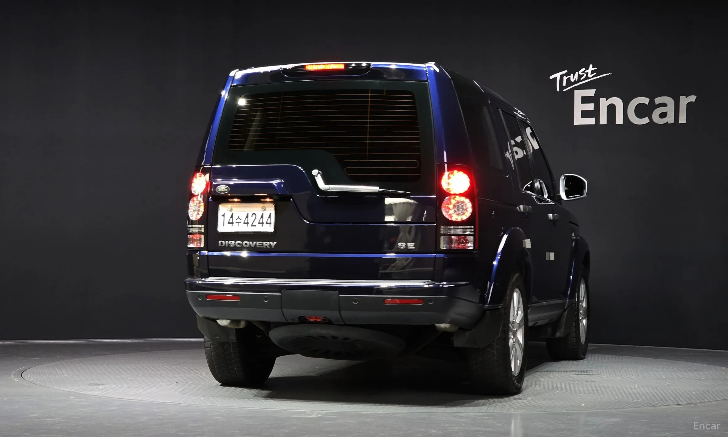 Land Rover Discovery 4 превью 3