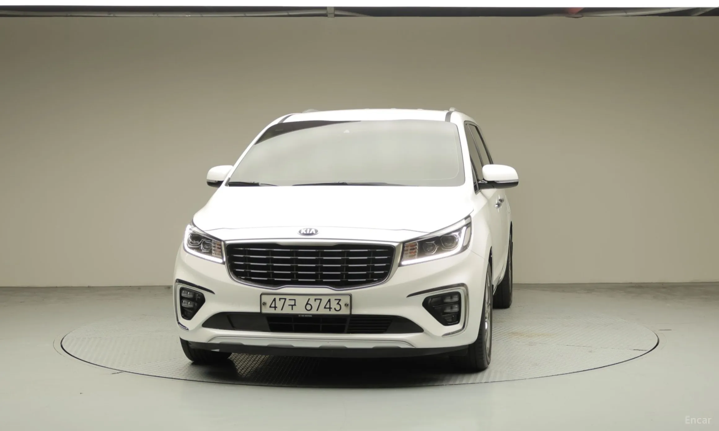 Kia Carnival превью 2