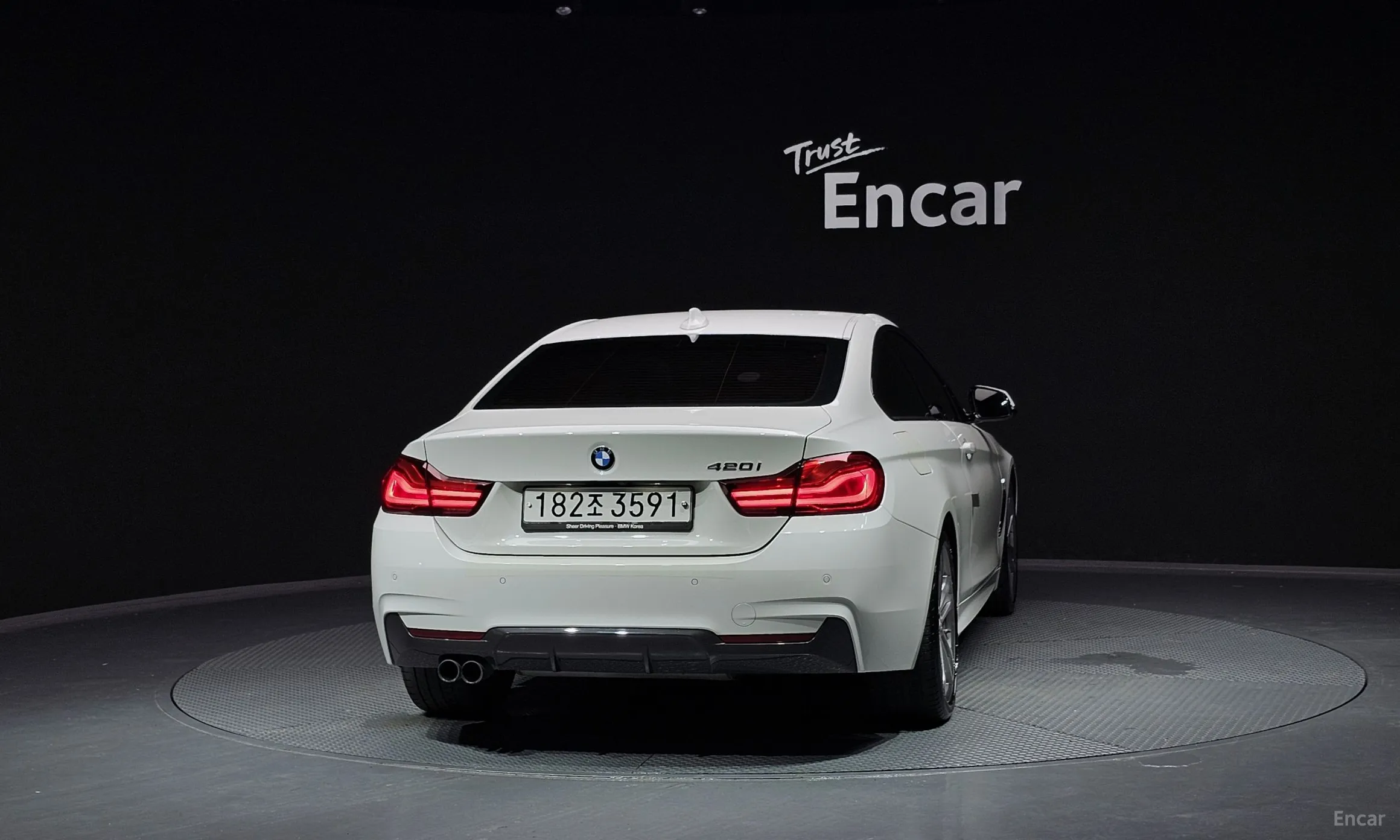 BMW Series 4 (F32) превью 3
