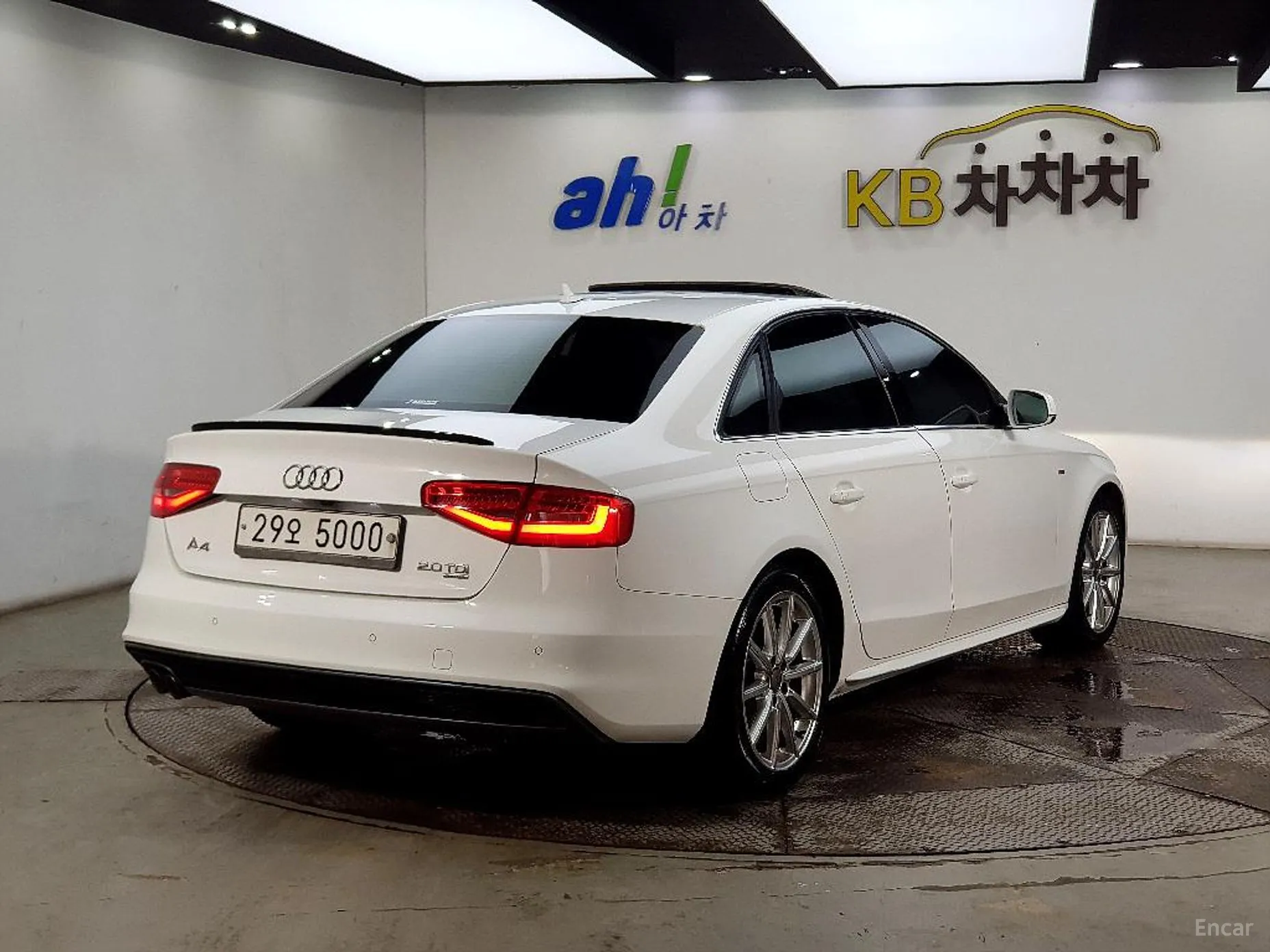 Audi New A4 превью 3