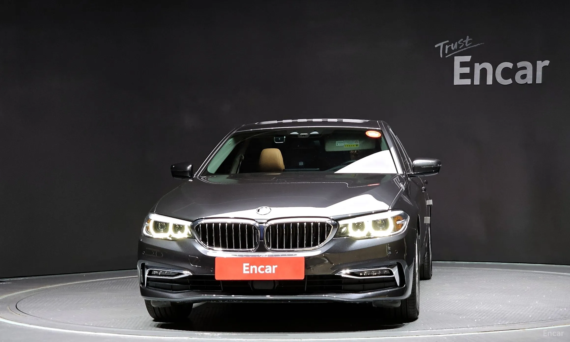 BMW 5 Series (G30) превью 2