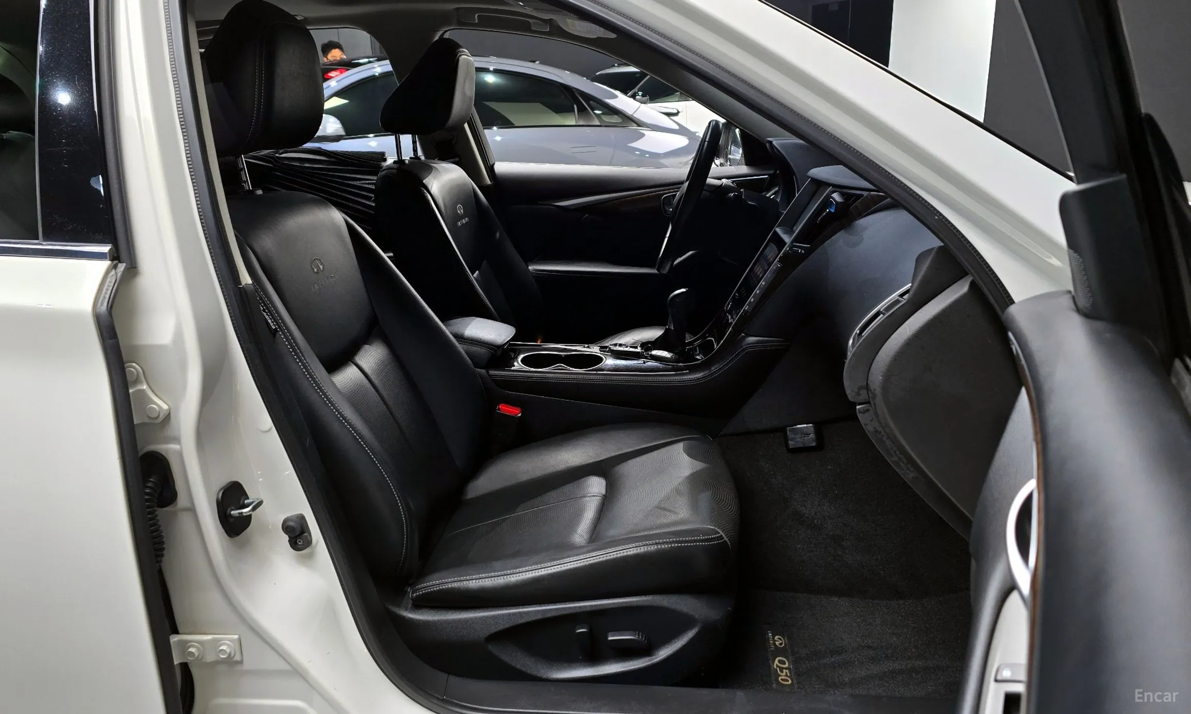 Infiniti Q50 превью 10