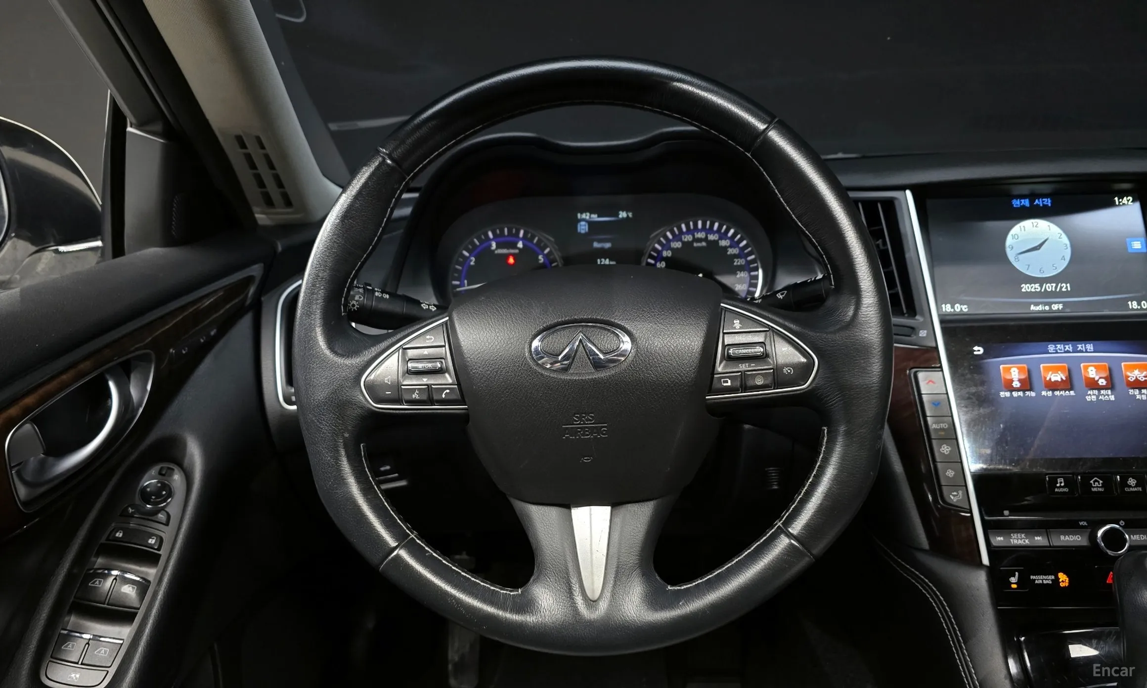 Infiniti Q50 превью 13