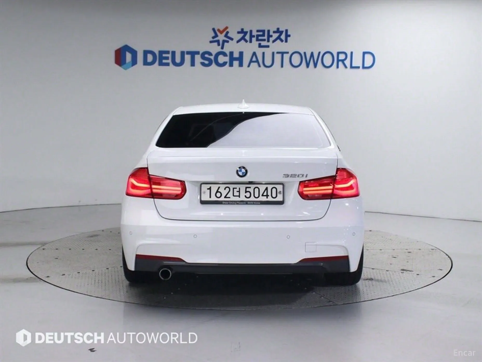 BMW 3 Series (F30) превью 3