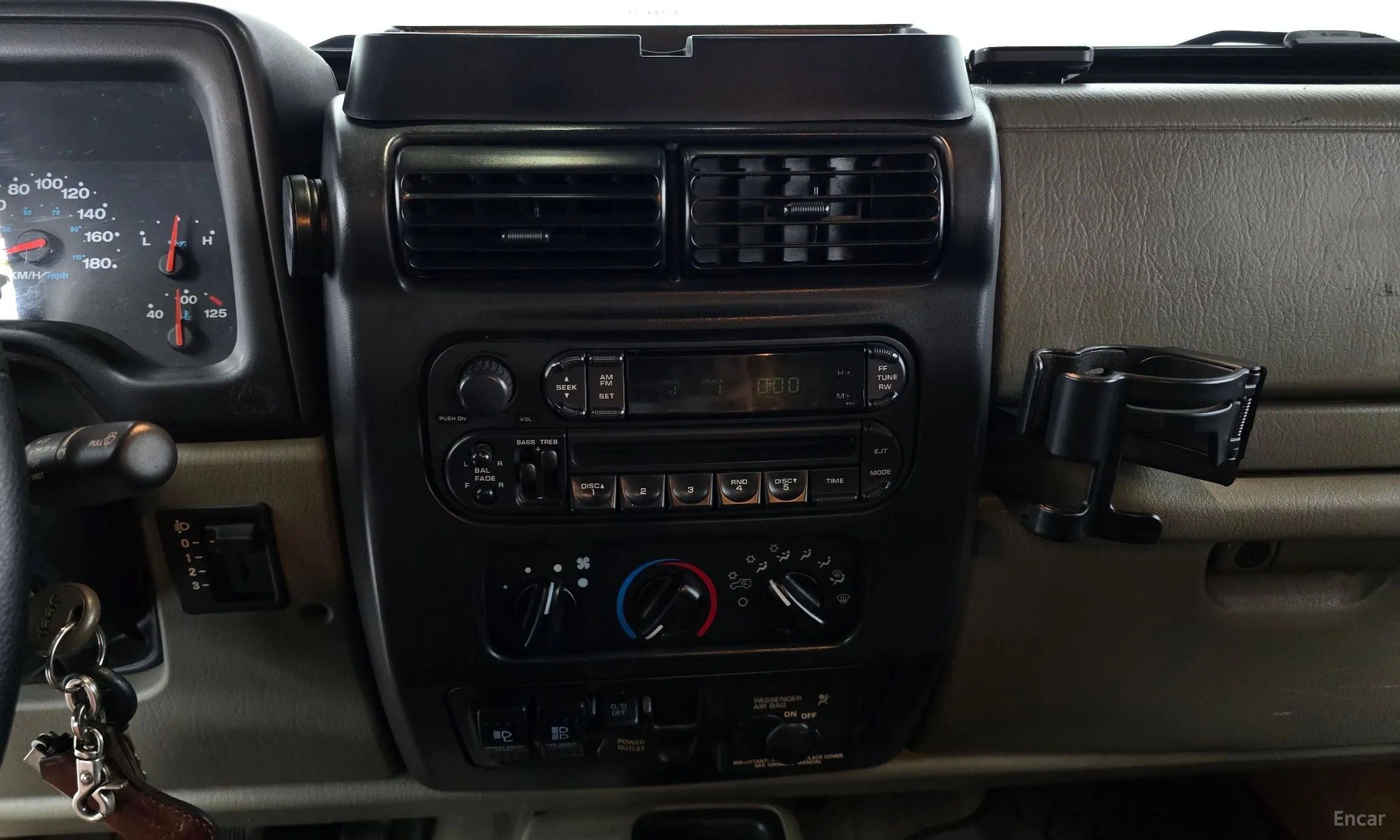 Jeep Wrangler (TJ) превью 15
