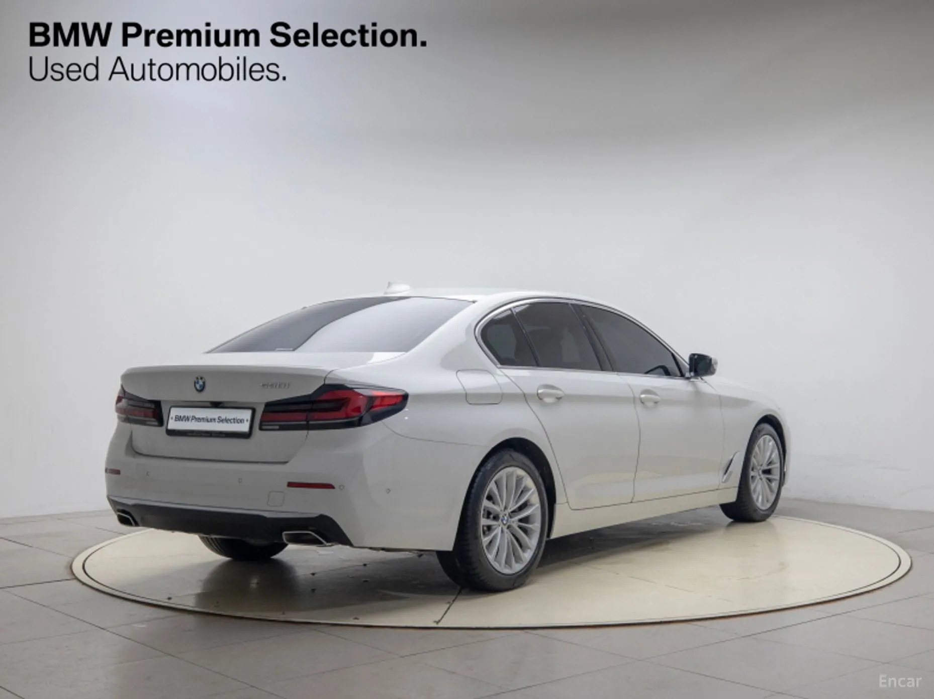 BMW 5 Series (G30) превью 3
