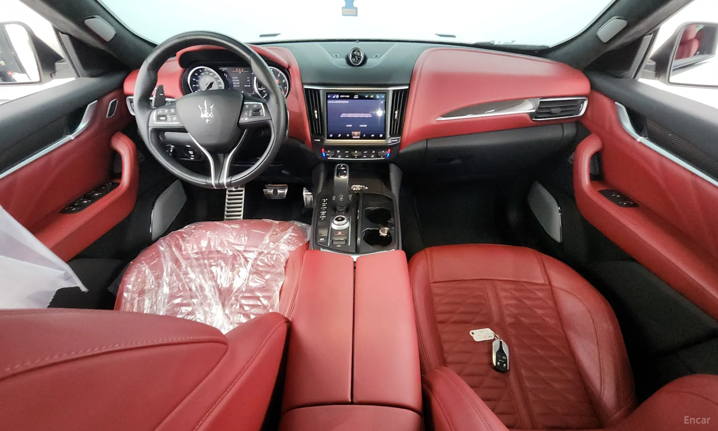 Maserati Levante превью 7