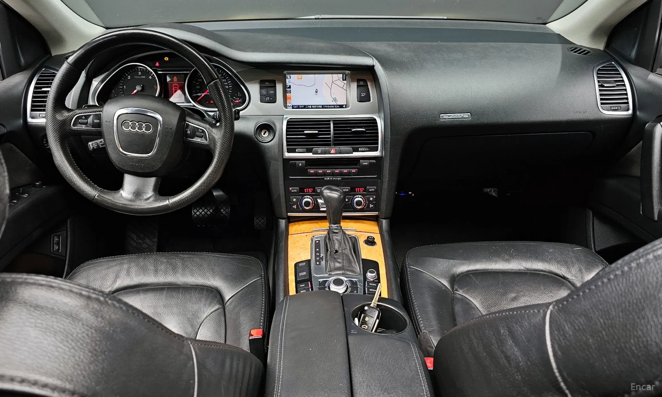 Audi Q7 превью 4