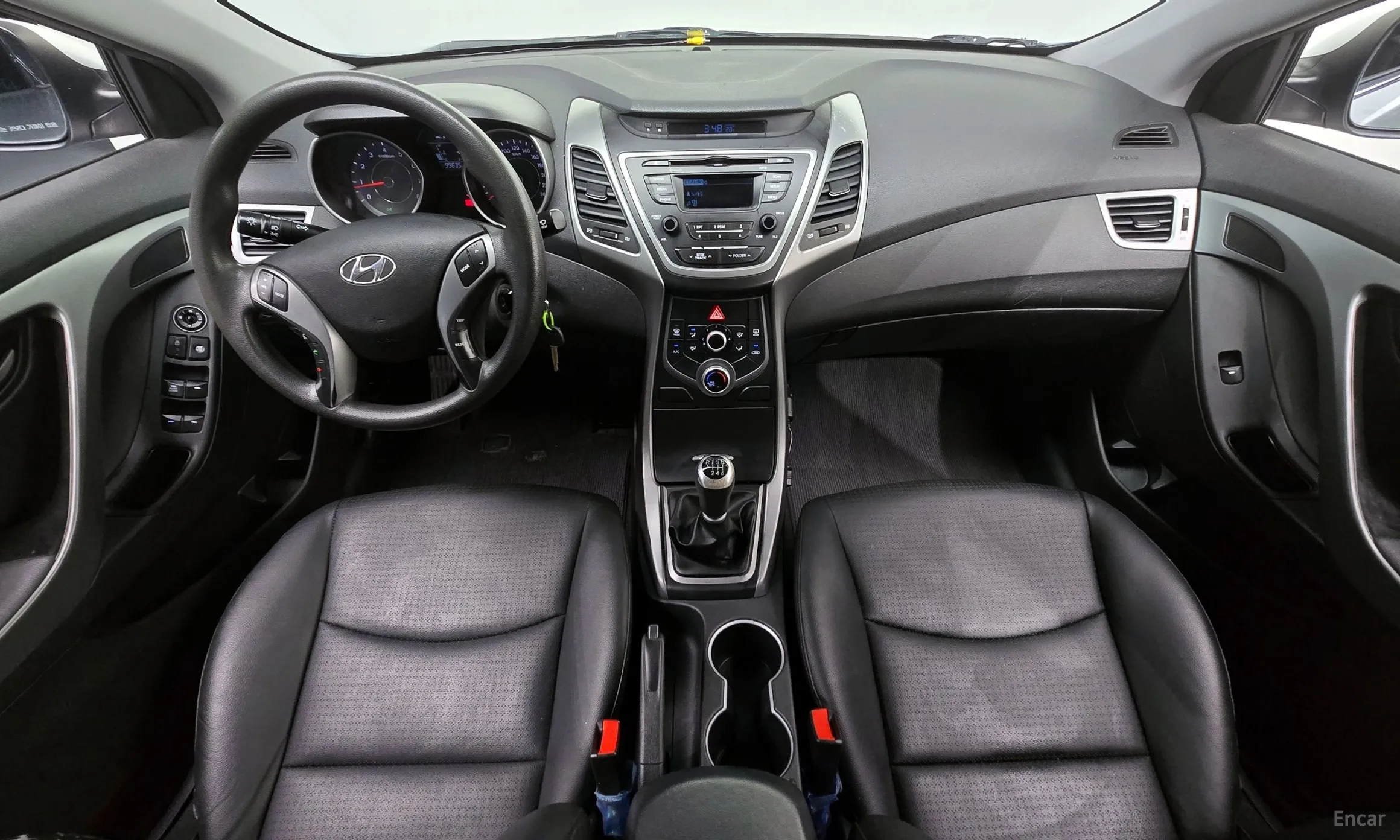 Hyundai Avante превью 4
