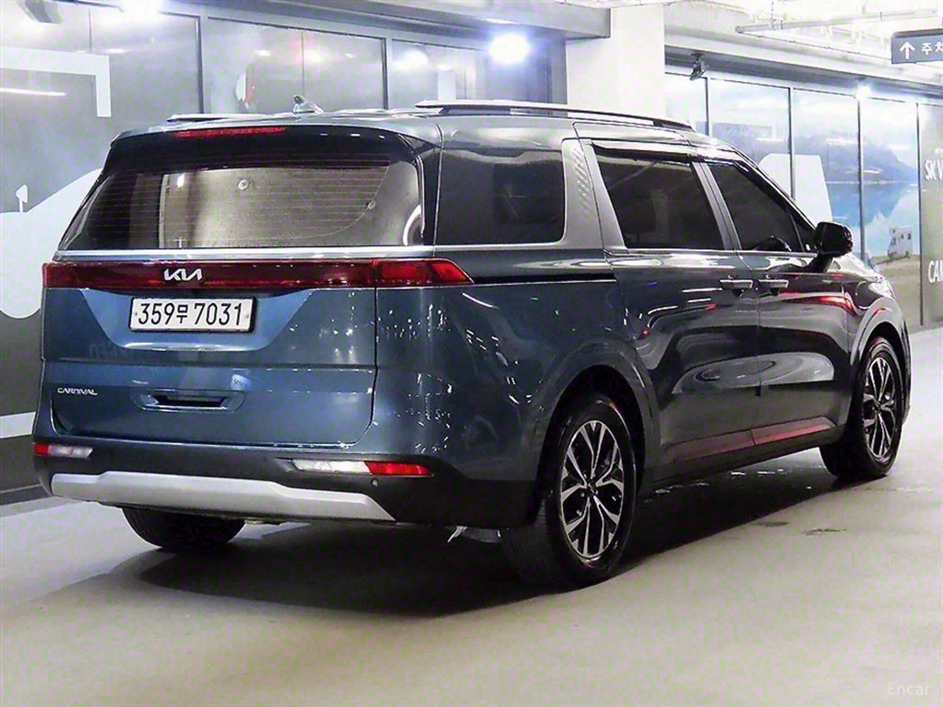 Kia Carnival Gen 4 превью 3