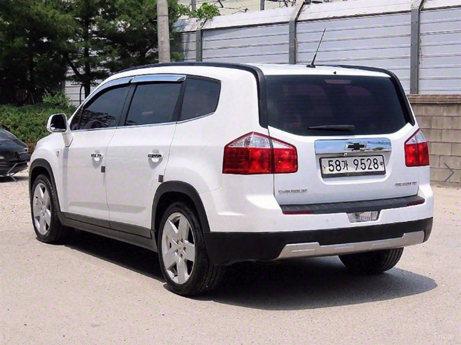 Chevrolet (GM Daewoo) Orlando превью 2