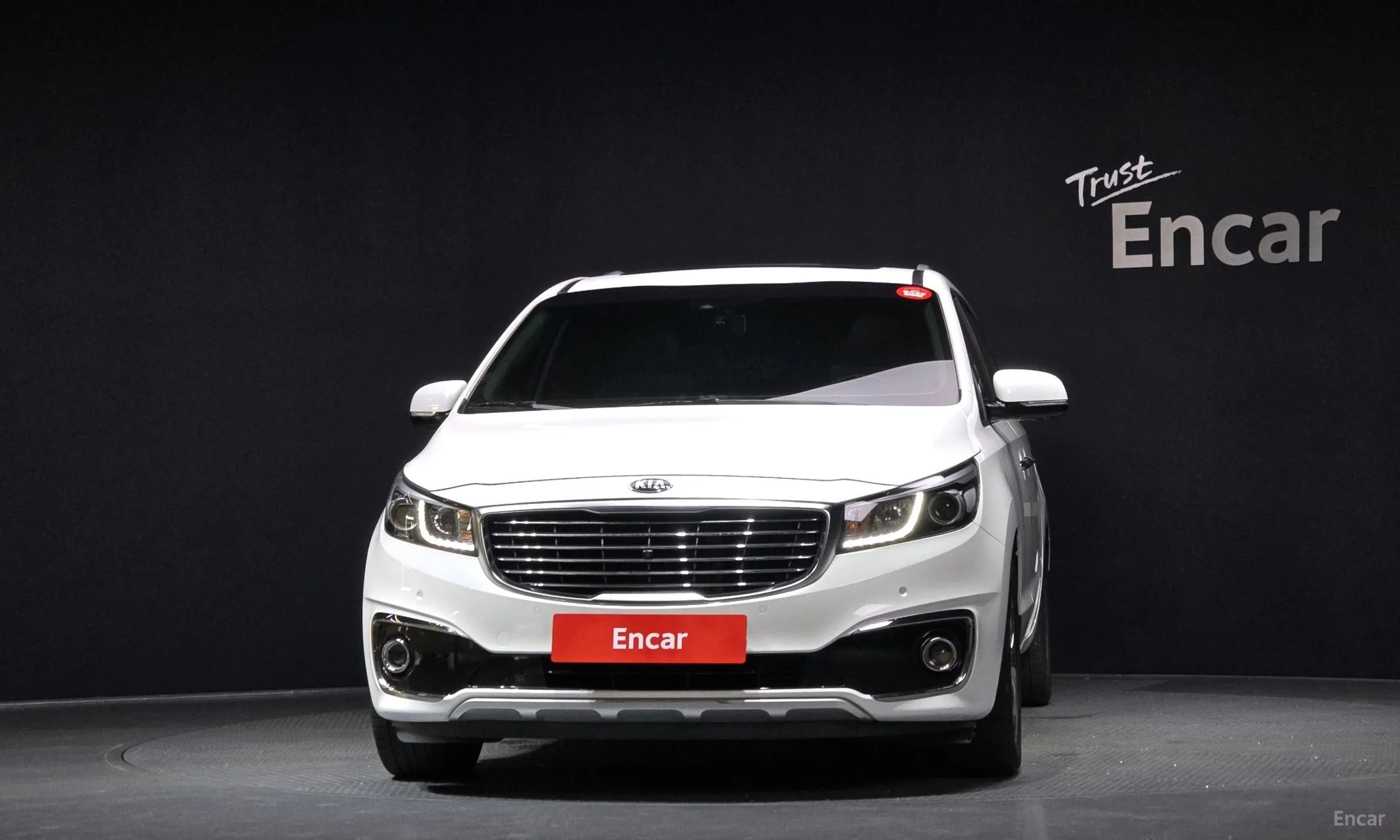 Kia Carnival превью 2