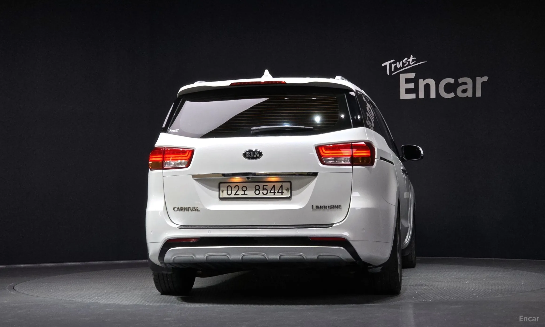 Kia Carnival превью 3