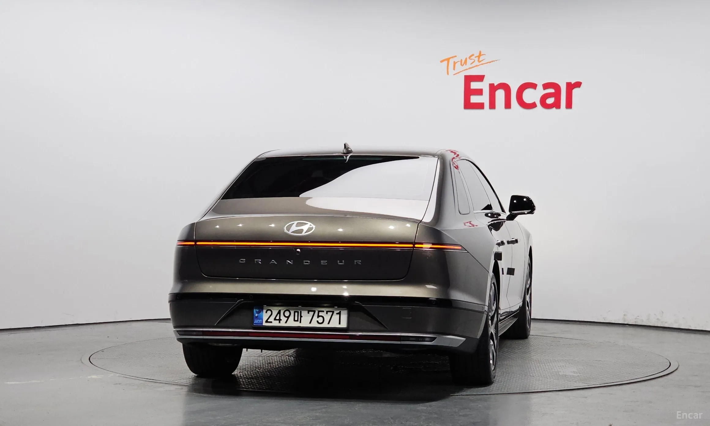 Hyundai Grandeur Hybrid (GN7) превью 3
