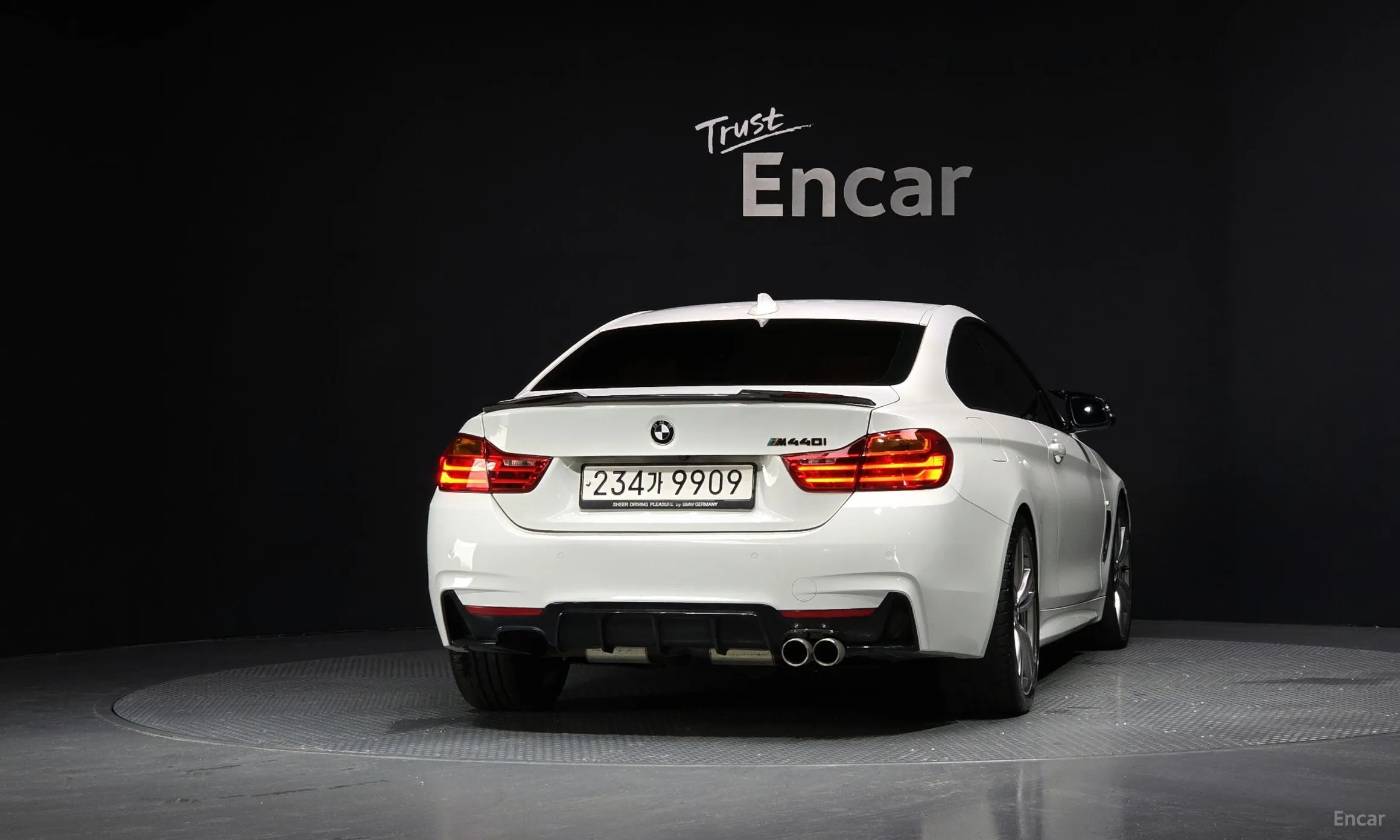 BMW Series 4 (F32) превью 3