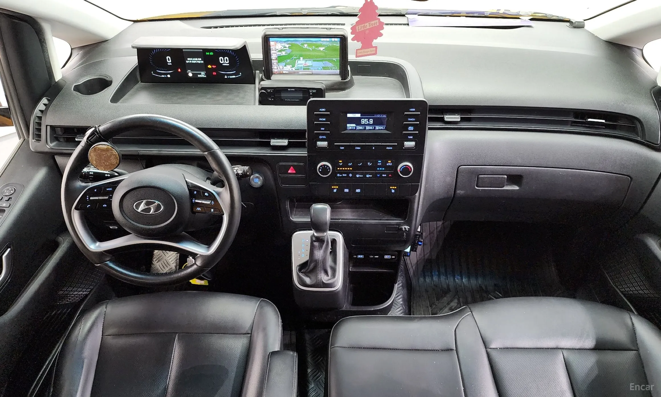 Hyundai Staria превью 4