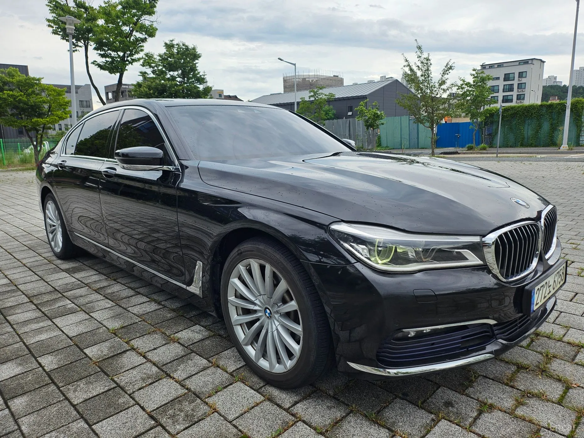 BMW 7 Series (G11) превью 2