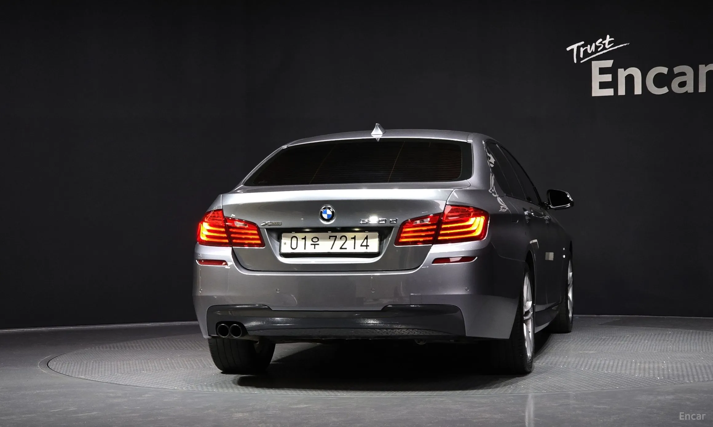 BMW 5 Series (F10) превью 3